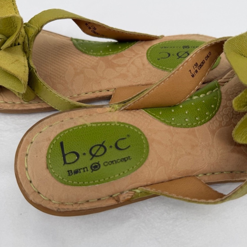 BOC Born Concept Leather Flower Sandals Green Flat Thong Comfort Bohemian 7 - Picture 10 of 11